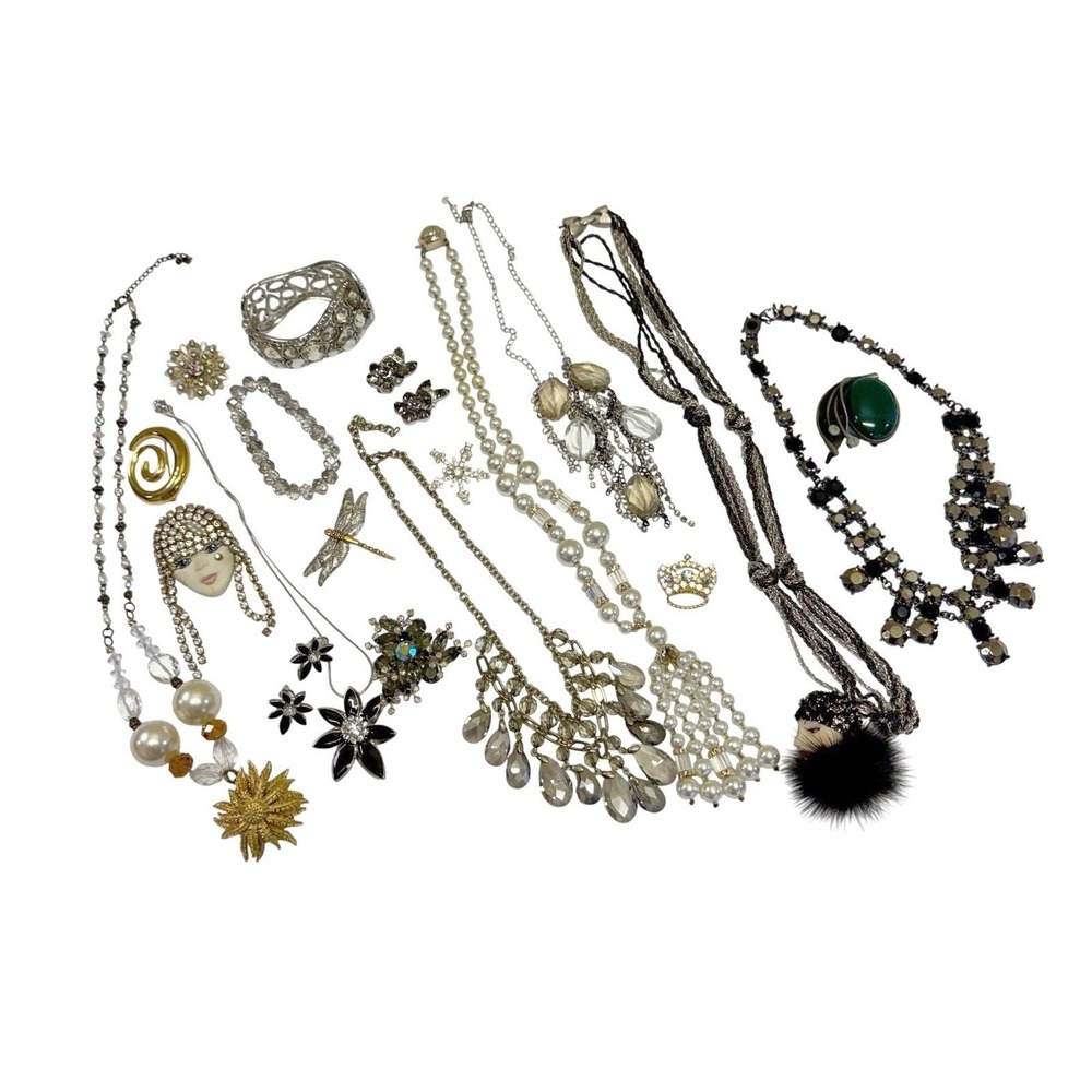 Timeless Treasures Vintage to modern bundle‎ signed & unsigned